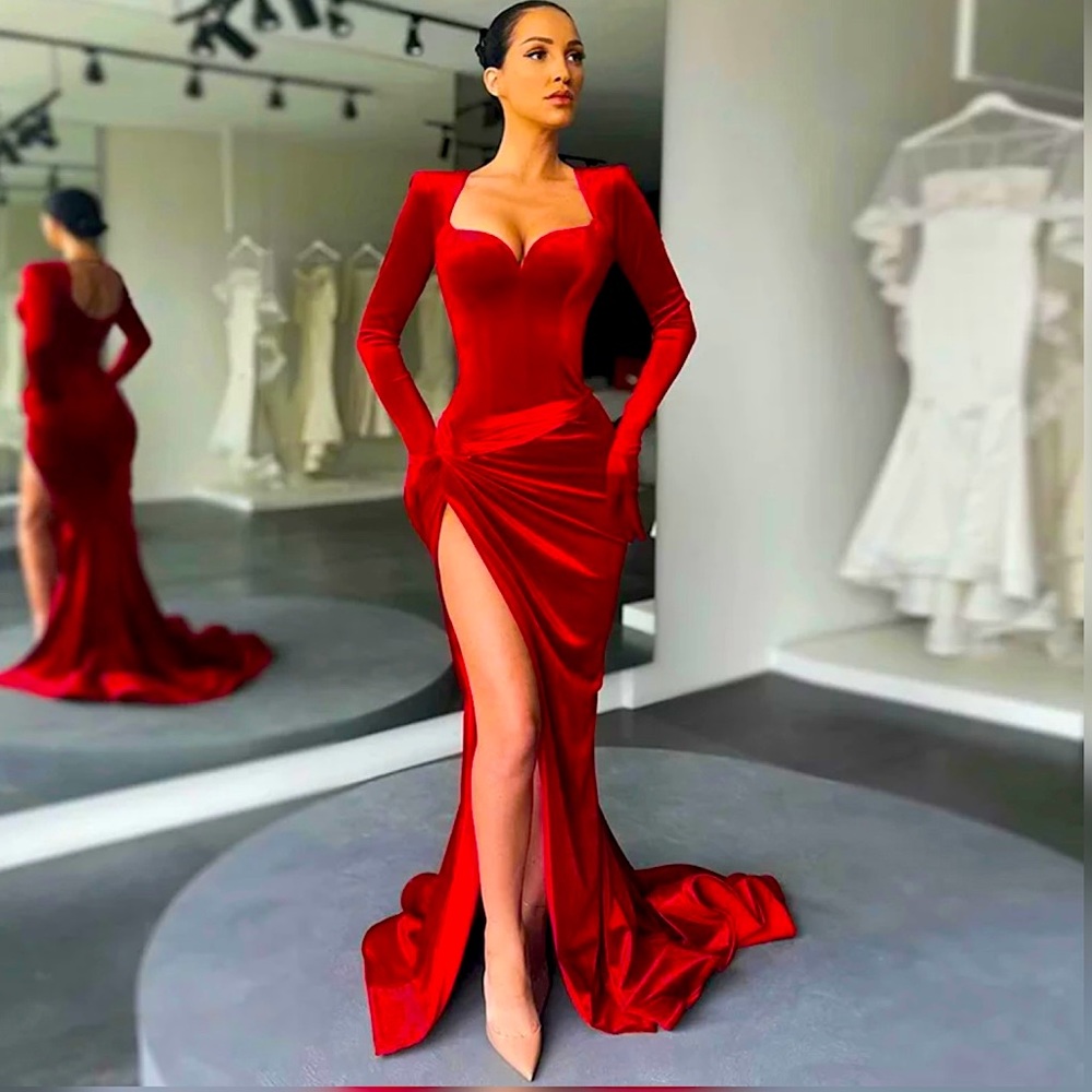 NWT long red or black Velvet Dress! Christmas pics are calling!